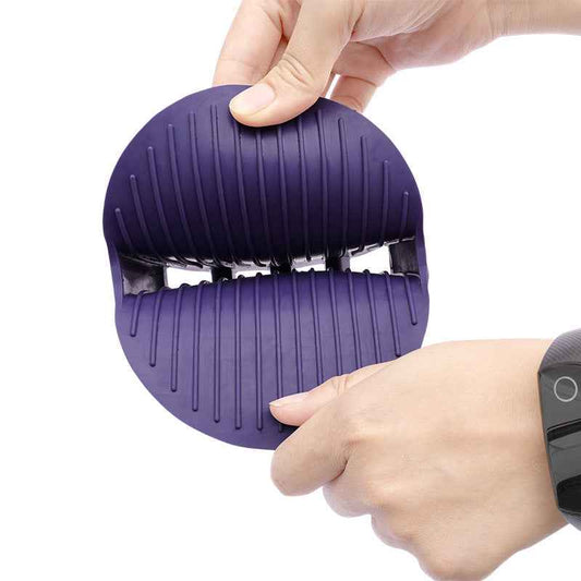 Pet Grooming & Bath Massage Glove – Hair Removal Brush for Dogs & Cats