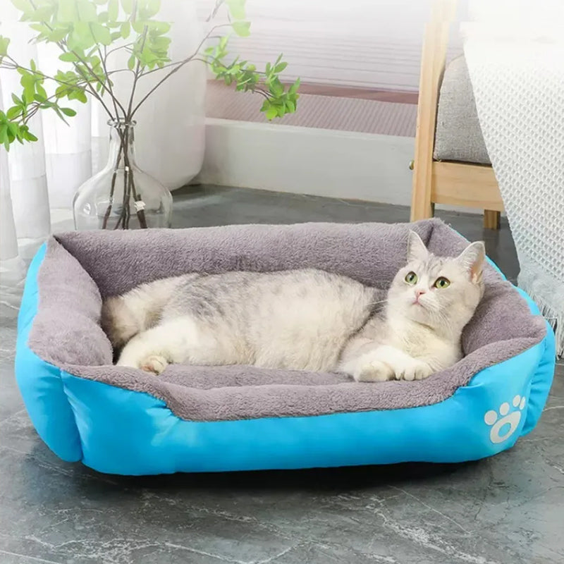 Soft Fleece Pet Bed with Waterproof Base – For Cats & Dogs (S to XXXL)