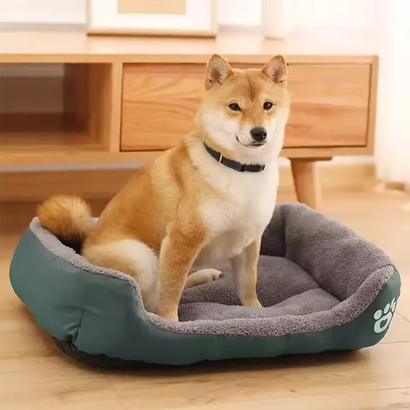 Soft Fleece Pet Bed with Waterproof Base – For Cats & Dogs (S to XXXL)